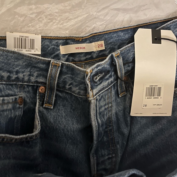 Levi’s Wedgie Jeans - Size 28 - Picture 2 of 7